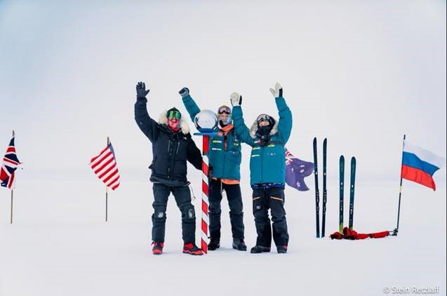 Sydpolen Blind Og På Ski